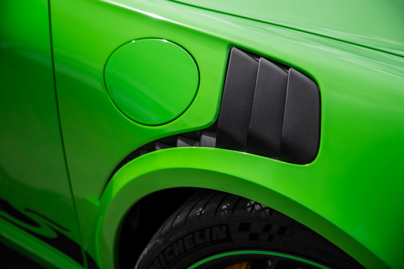 Illustration for article titled Put These Very Good 2019 Porsche 911 GT3 RS Photos In Your Life